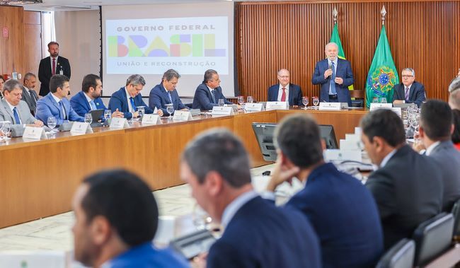 Lula desiste de conduzir reunião com governadores sobre queimadas e vai para o Maranhão 