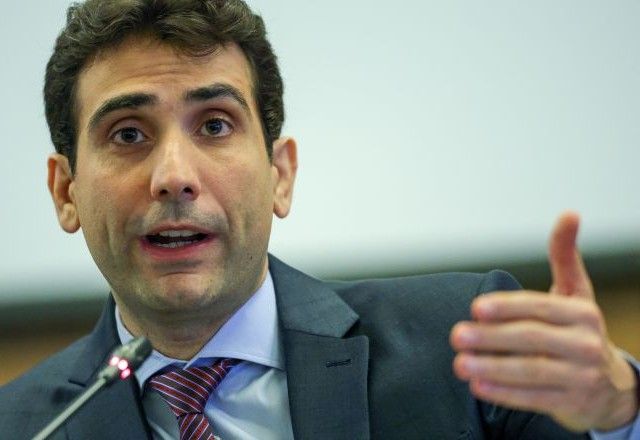 Galípolo diz que Banco Central atua contra disfuncionalidades e descarta mudanças em reservas e swaps
