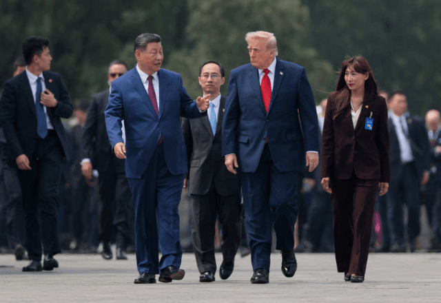 Presidente dos EUA, Donald Trump, e o presidente chinês, Xi Jinping. | REUTERS/Evan Vucci