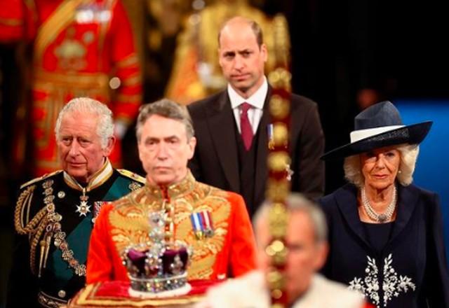 Príncipe Charles, a Duquesa Camila e o Príncipe William no Parlamento Britânico