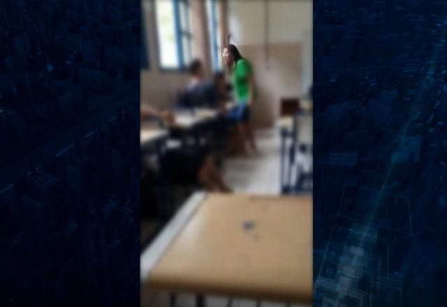 Professora humilha aluno no RS: 'Minha casa tem seis banheiros. E a tua?'