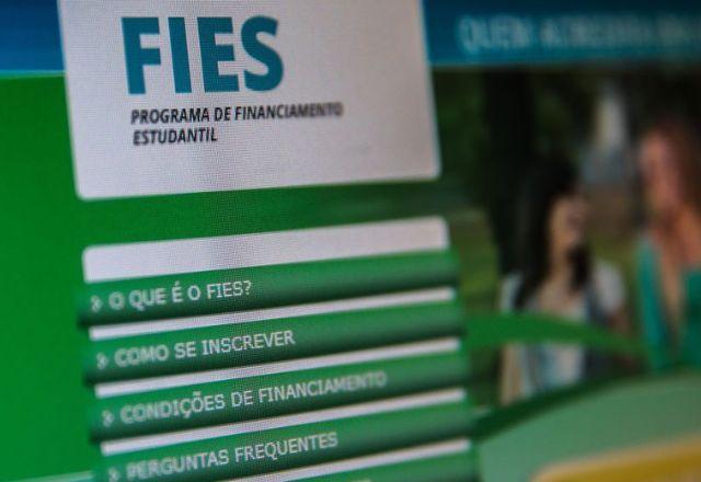 Programa é responsável por promover financiamento de cursos em instituições de ensino superior privado por todo o Brasil | Agência Brasil
