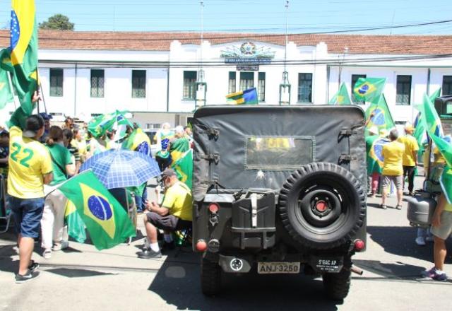Protesto contra resultado das eleições em Curitiba