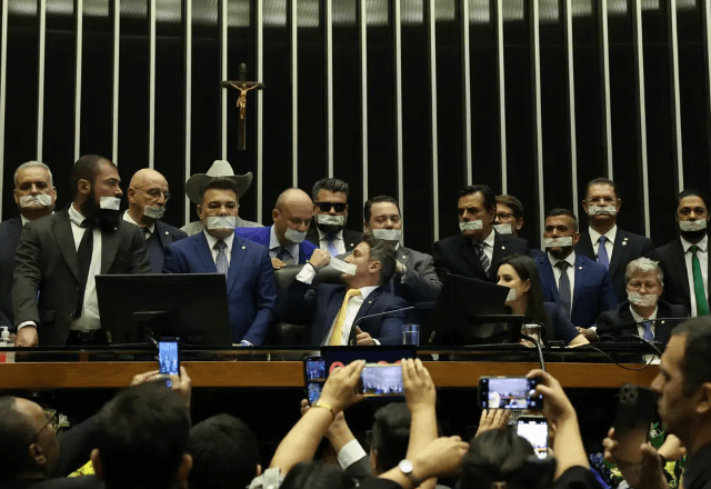 Protesto da oposição na Câmara após prisão domiciliar de Bolsonaro | Divulgação/José Cruz/Agência Brasil
