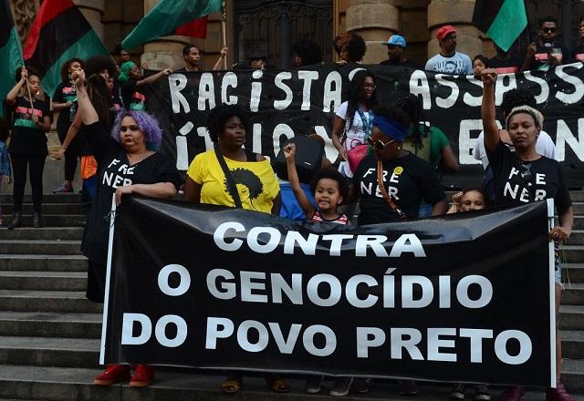 Protesto durante o Dia da Consciência Negra em 2016