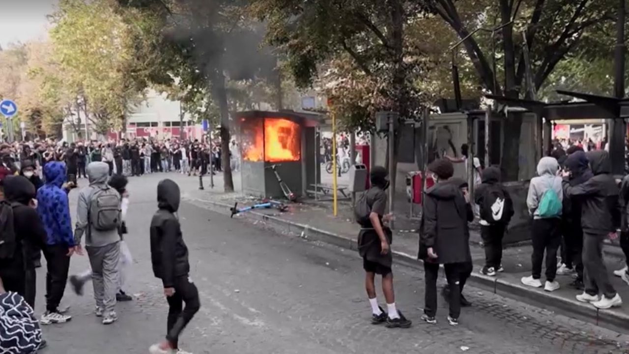 Jovens belgas realizam protestos inspirados nos franceses