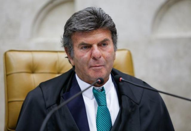 Próximo do recesso Fux consulta ministros sobre trabalho no recesso