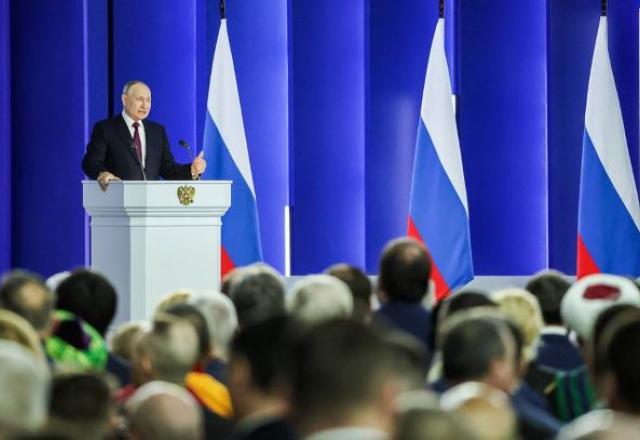 Putin suspende acordo de armas nucleares e aumenta tensão com os EUA