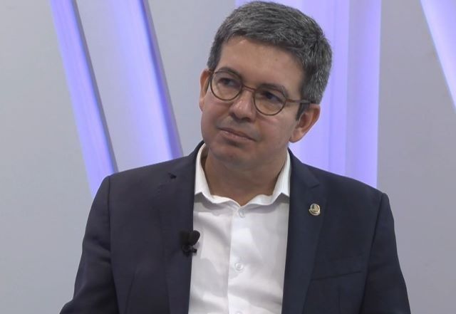 "Pacheco é um dos aliados mais leais do governo do presidente Lula", afirma Randolfe