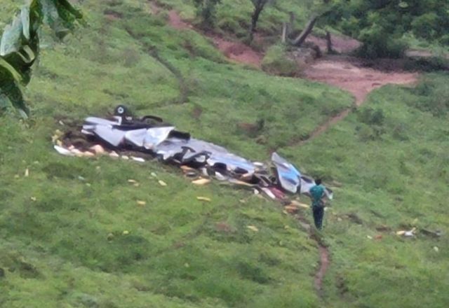 Segundo moradores, chovia na área rural de Itapeva (MG) no momento da queda do avião | Reprodução/Redes sociais