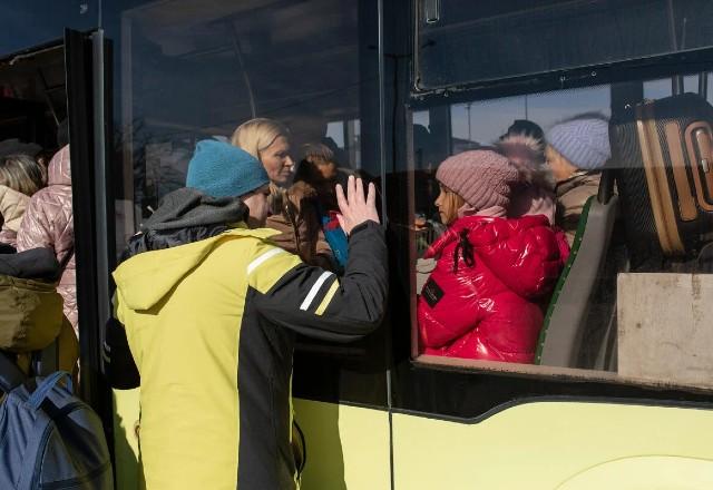 Refugiados deixam a Ucrânia
