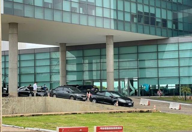 Reginaldo Sardinha e Paulo Octávio são alvo de investigação do MP