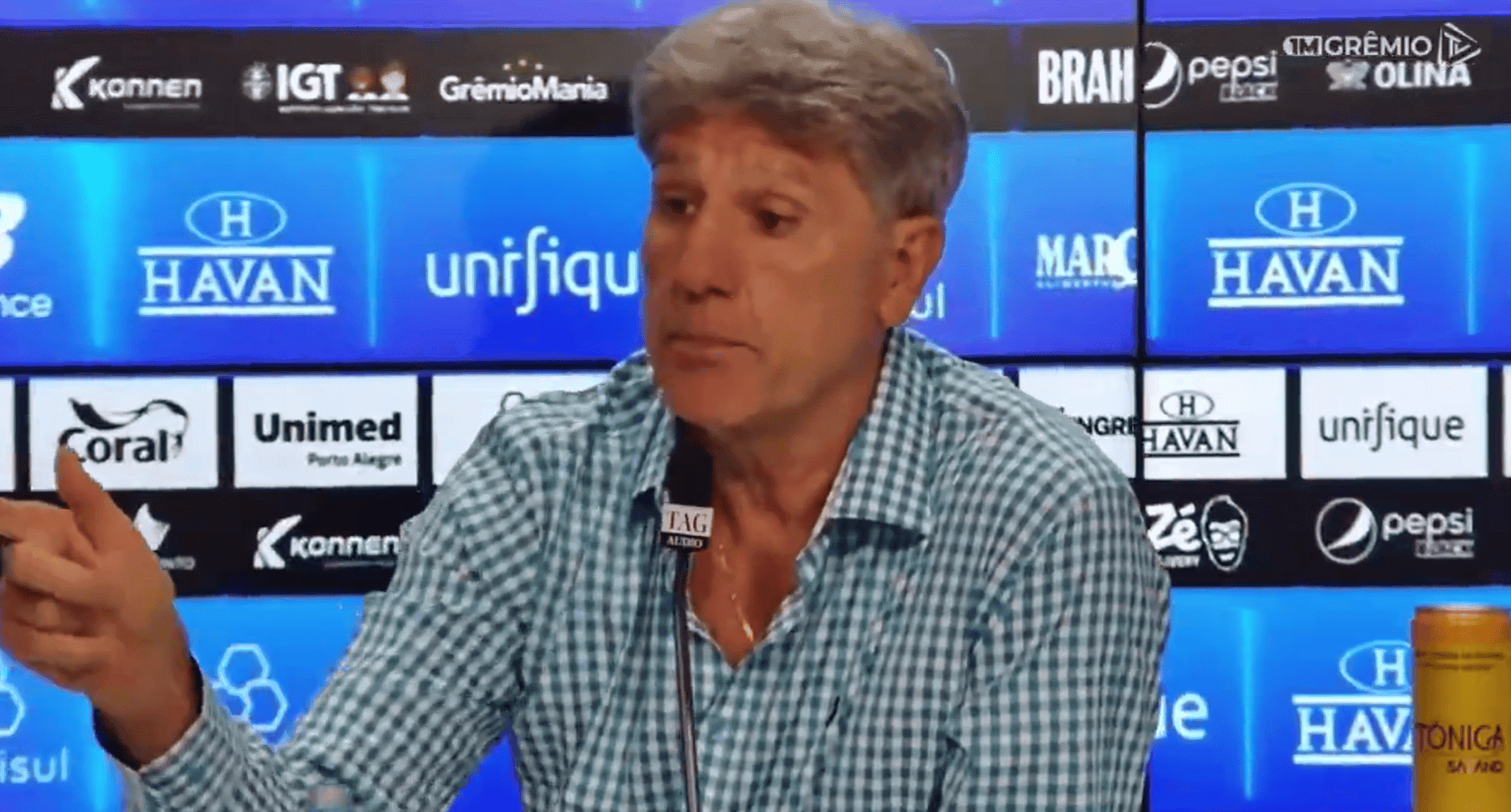 Renato Gaúcho defende auxiliar e declara: “Sou Bolsonaro”