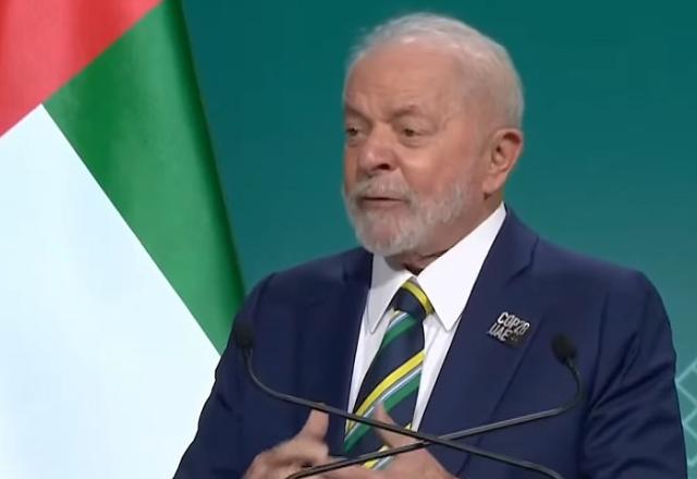 Lula lamenta que mundo trave guerras "em vez de unir forças" Lula lamenta que mundo trave guerras "em vez de unir forças"
