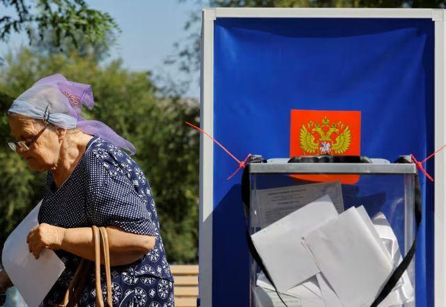 Rússia inclui regiões ucranianas anexadas para eleições presidenciais em 2024 Rússia inclui regiões ucranianas anexadas para eleições presidenciais em 2024