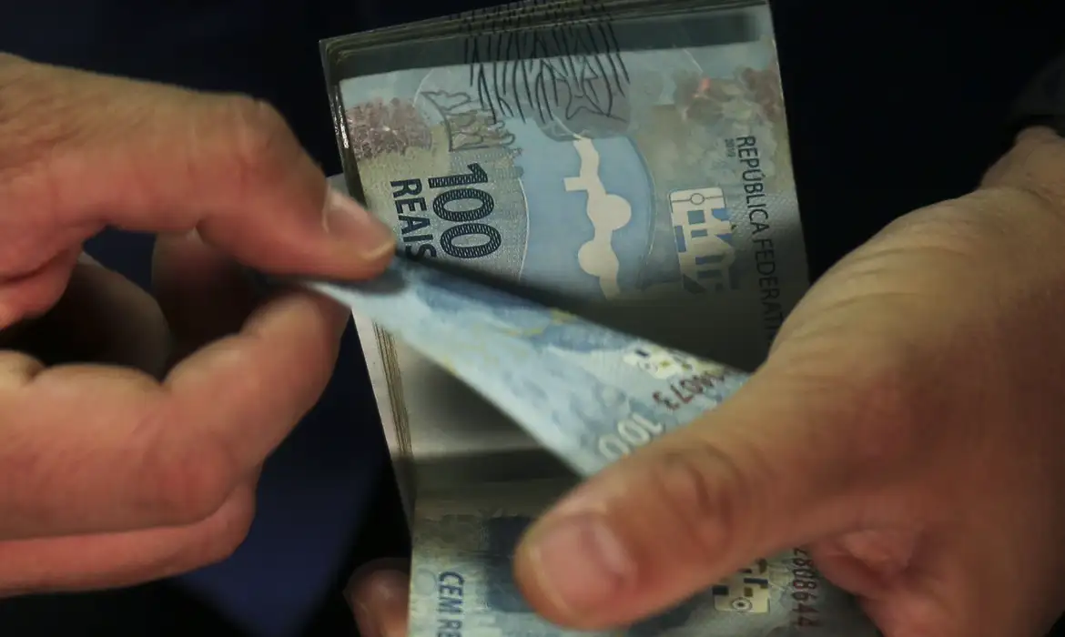 Abono salarial: pagamento para nascidos em maio e junho começa nesta sexta-feira (15) Abono salarial: pagamento para nascidos em maio e junho começa nesta sexta-feira (15)