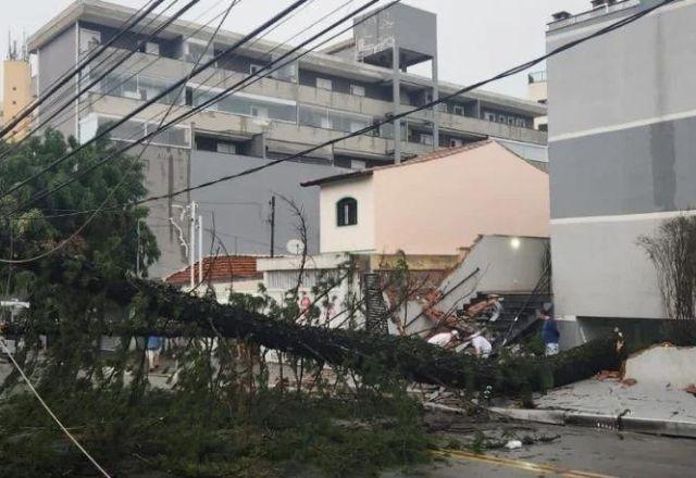 Restabelecimento de energia alcança 76% dos consumidores afetados em SP Restabelecimento de energia alcança 76% dos consumidores afetados em SP