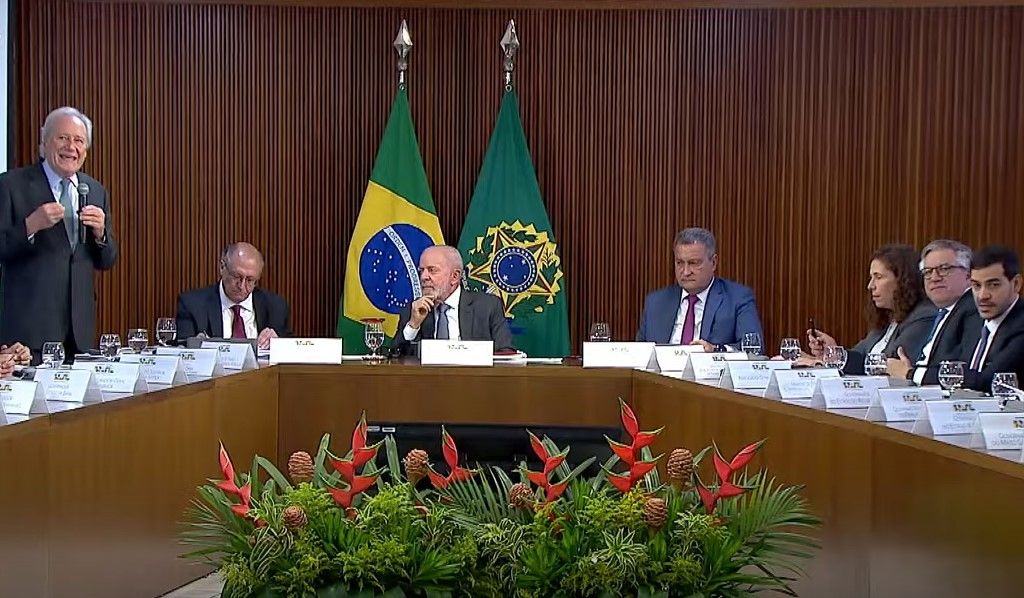 Lula defende pacto contra o crime organizado em reunião com governadores