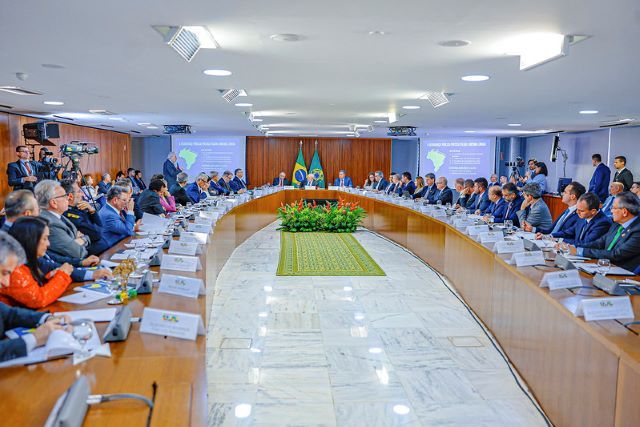 Governadores adotam cautela com PEC, mas mantêm aberto diálogo na segurança pública