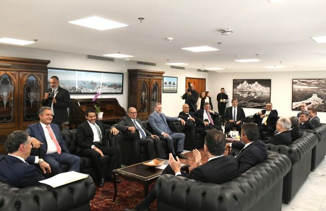 Reunião de integrantes dos Três Poderes realizada no STF para tratar de emendas parlamentares