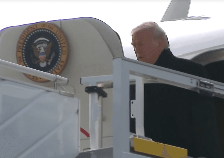 Trump chega a Davos, na Suíça | Reprodução/Reuters