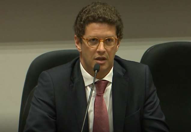 Ricardo Salles apresenta plano para combate ao desmatamento da Amazônia Ricardo Salles apresenta plano para combate ao desmatamento da Amazônia