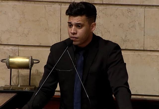 Gabriel Monteiro em sessão em que seu mandato foi cassado (Reprodução/Rio TV Câmara)