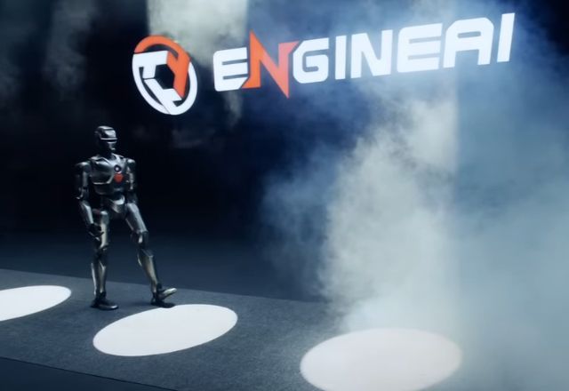 Robô humanoide inova ao caminhar de forma natural feito um humano | Reprodução/EngineAI
