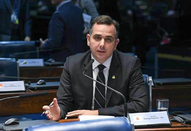 Rodrigo Pacheco, presidente do Senado, não vê motivos para impeachment de ministros