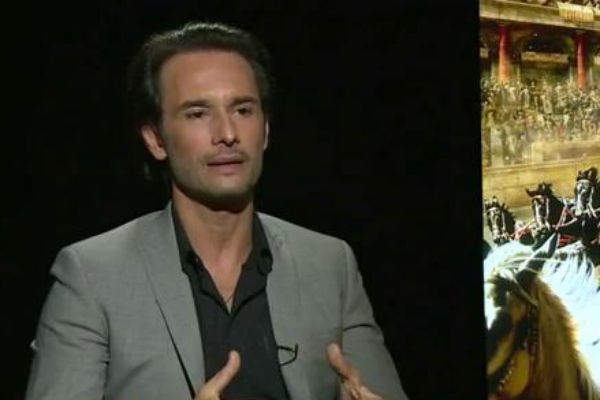 Rodrigo Santoro interpreta Jesus Cristo em nova versão de ´Ben-Hur´ 