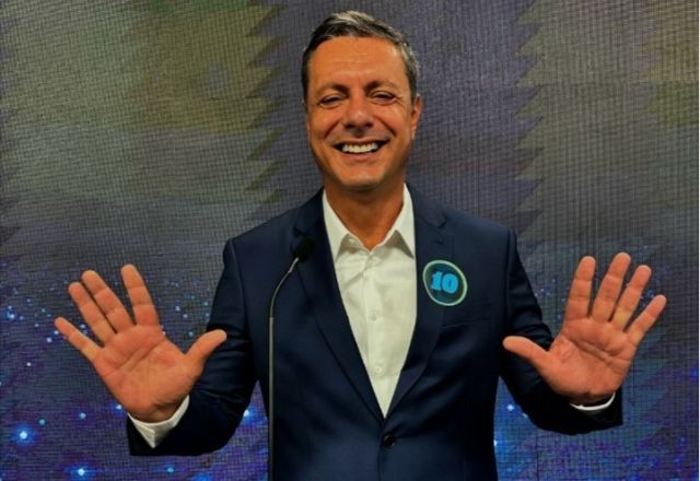 Rogério Santos é sabatinado | Reprodução/redes sociais