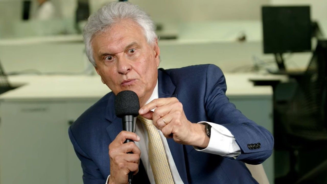Caiado critica Lula e clã Bolsonaro por tarifaço dos EUA