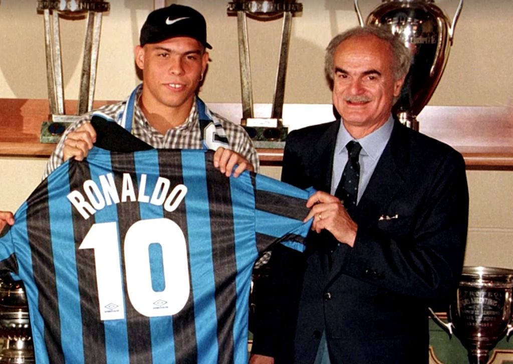 Morre Sandro Mazzola, lenda da Inter de Milão, aos 83