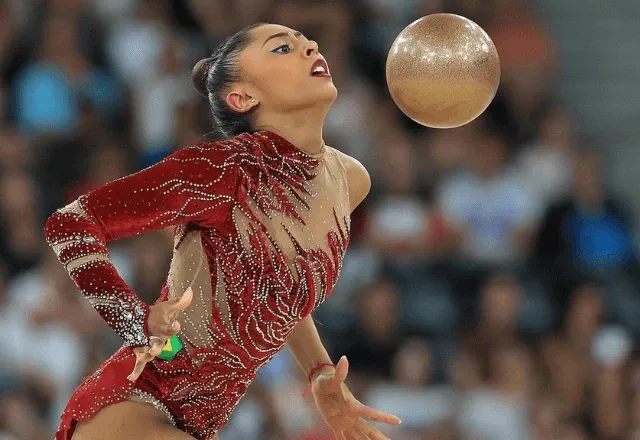 Bárbara Domingos representa o Brasil na final geral | Ricardo Bufolin/CBG