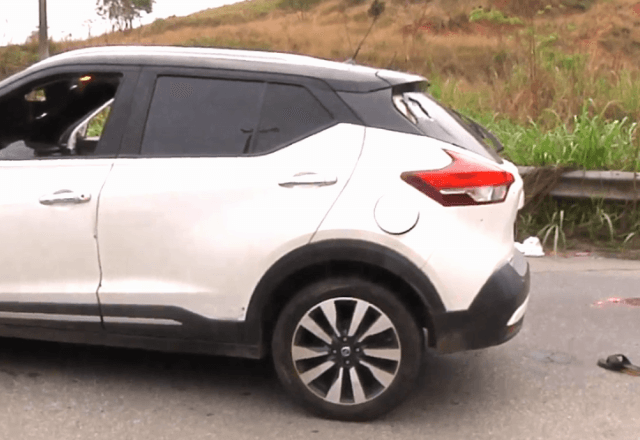 Carro com diversas marcas de tiros foi recuperado | SBT RIO