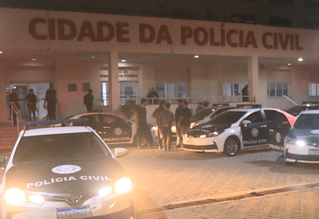 Dez mandados de prisão são cumpridos contra o grupo | SBT RIO