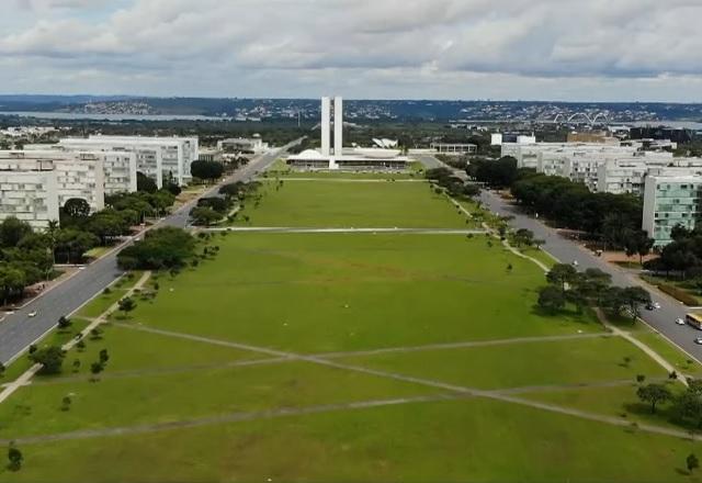 Parlamentares de várias siglas já disseram que trancarão a pauta enquanto o corte não for revertido (Reprodução/SBT Brasil)