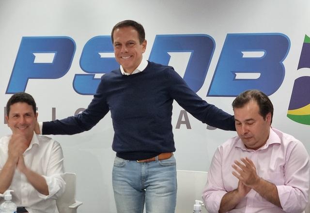 João Doria ao lado de Rodrigo Maia e Bruno Araújo (Guilherme Resck/SBT News)