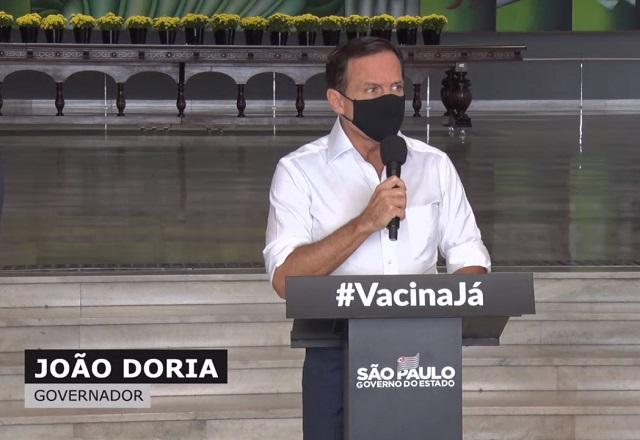 País terá 300 mil mortos até o fim do mês, diz Doria País terá 300 mil mortos até o fim do mês, diz Doria