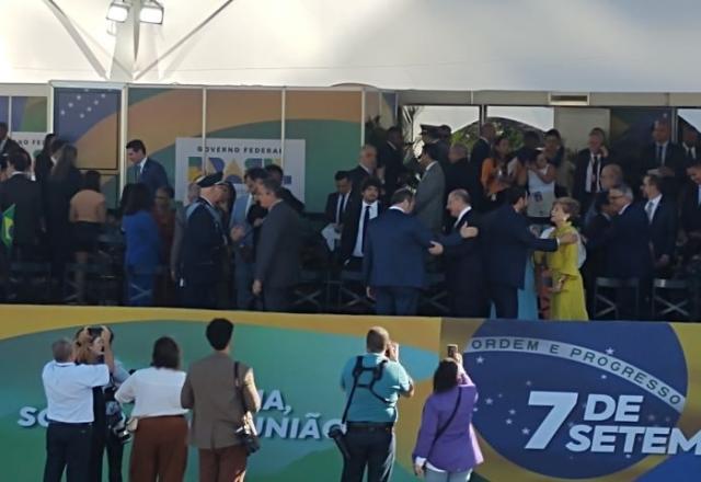 Ministros chegam para acompanhar desfile de 7 de Setembro em Brasília (Guilherme Resck/SBT News)