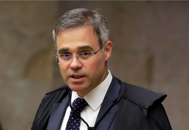 Análise: André Mendonça, com INSS e Master, une investigações que mais preocupam classe política em ano eleitoral