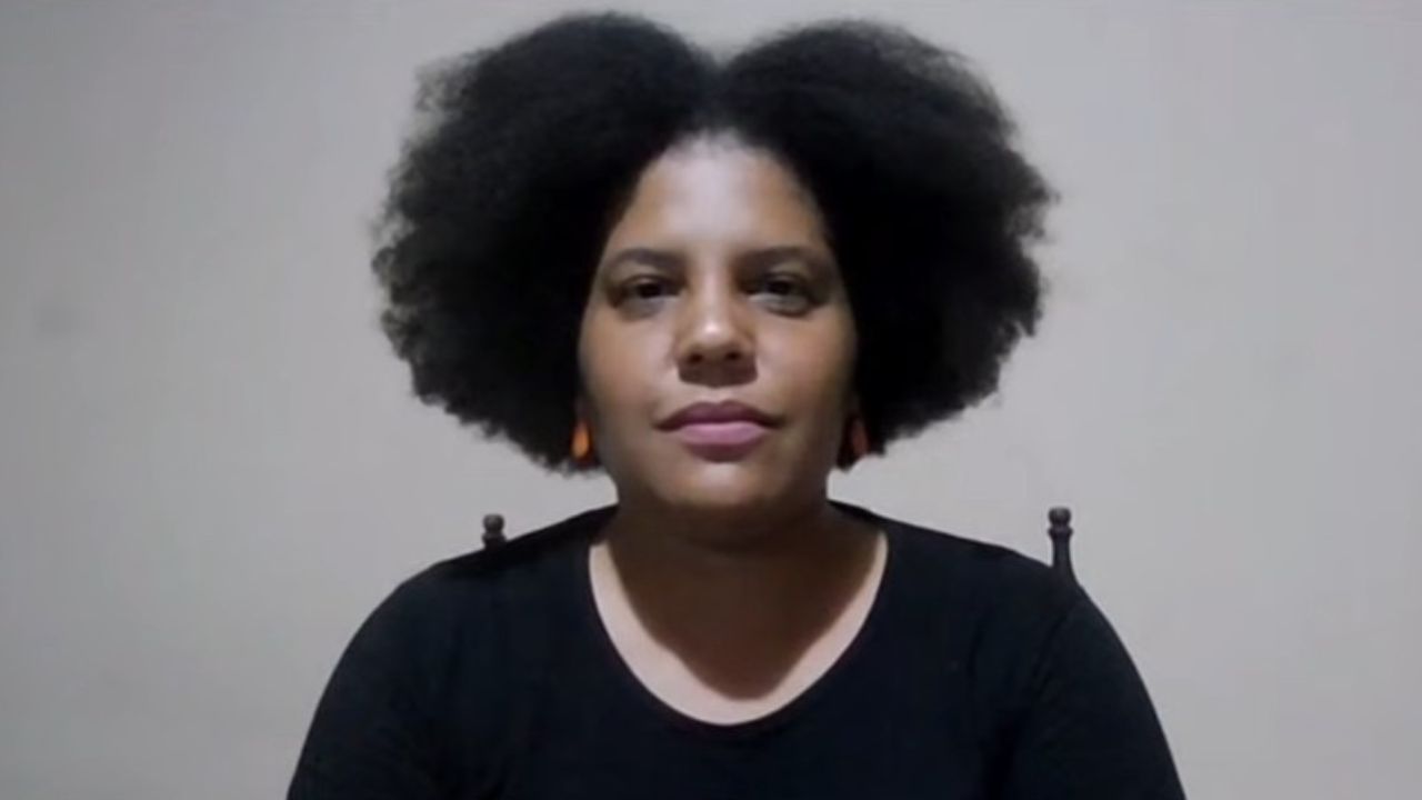 Samara Martins propõe revogar pagamento da dívida pública