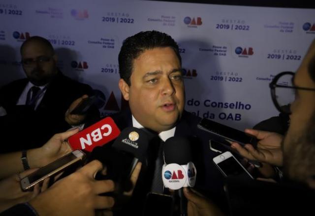 Sem data para vacinação, OAB pressiona por compra de vacinas sem registro Sem data para vacinação, OAB pressiona por compra de vacinas sem registro