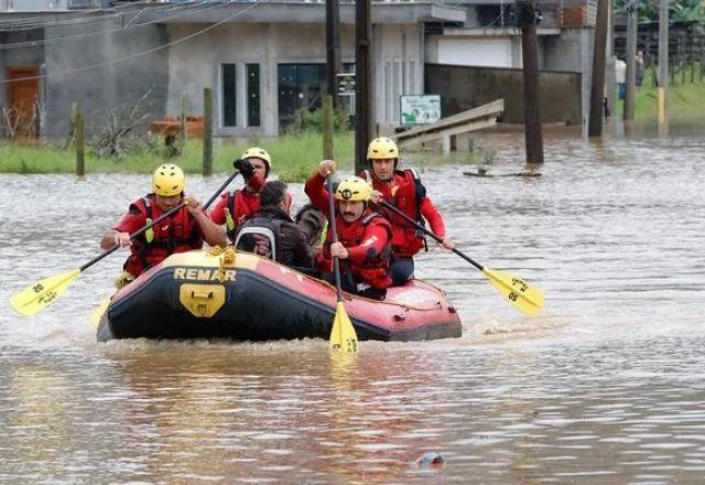 Temporal resultou na queda de árvores, alagamentos e deslizamentos de terra | Mauricio Vieira/Secom
