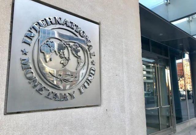FMI pede fim de ajuda do FGC a bancos em crise