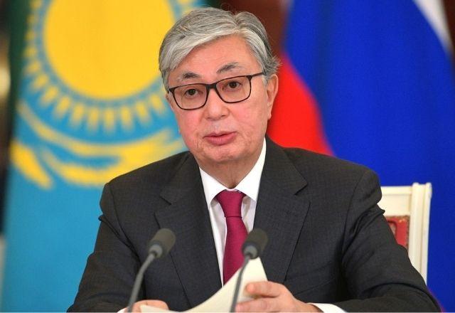 Segundo Tokayev, operações de segurança vão continuar até a destruição total dos militantes | Wikimedia Commons