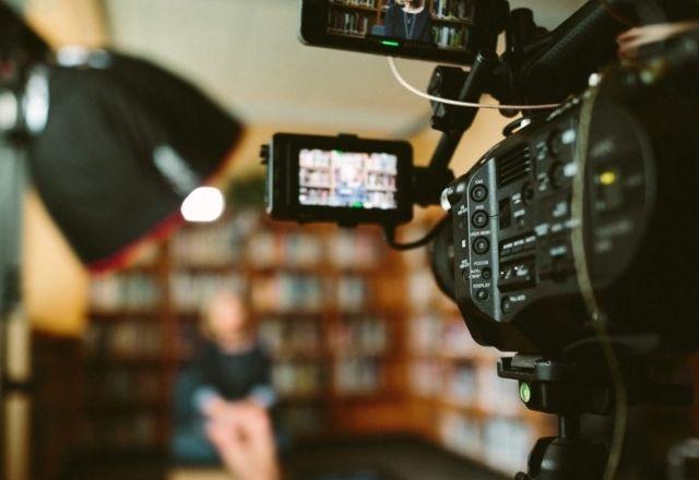 Segundo o CPJ, este é o sexto ano consecutivo que o documento registra um número recorde de detenções | Unsplash