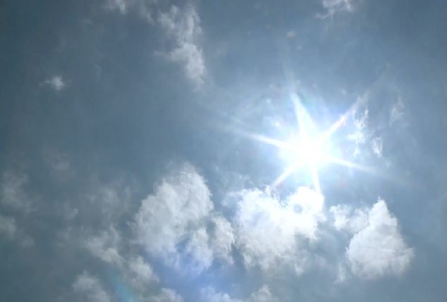 Sul do país enfrenta forte onda de calor, com temperaturas acima de 40°C Sul do país enfrenta forte onda de calor, com temperaturas acima de 40°C