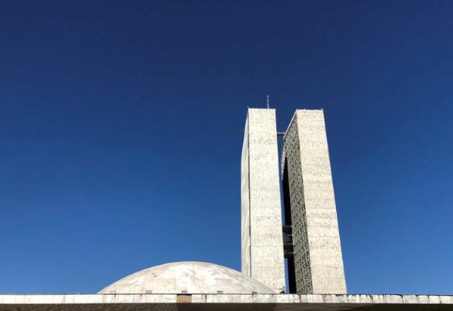Guerra de CPIs: enquanto base contra-ataca, oposição mantém foco no MEC Guerra de CPIs: enquanto base contra-ataca, oposição mantém foco no MEC