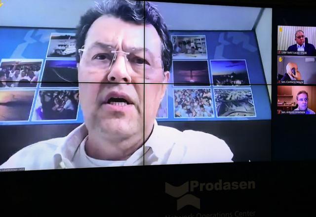 Senador Eduardo Braga (MDB-AM)